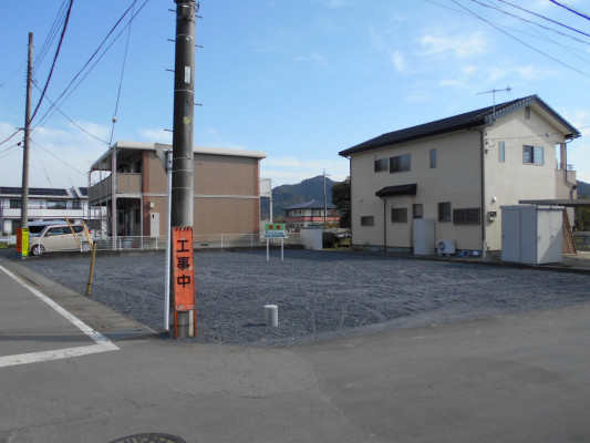 売 地 山越町