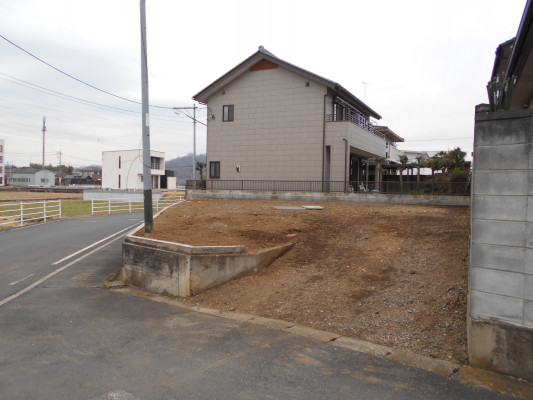 売 地 犬伏下町